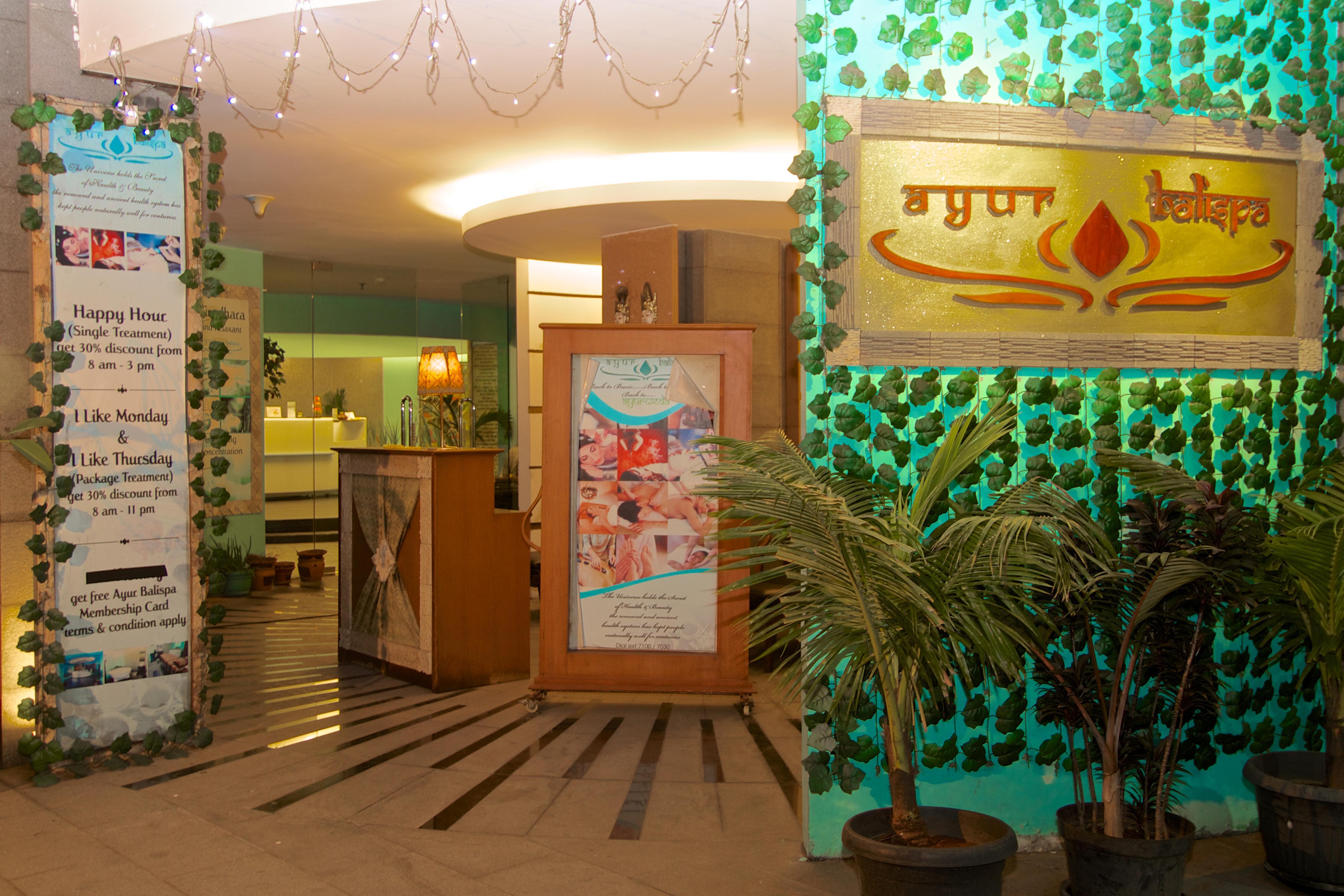 Merlynn Park Hotel Джакарта Екстериор снимка