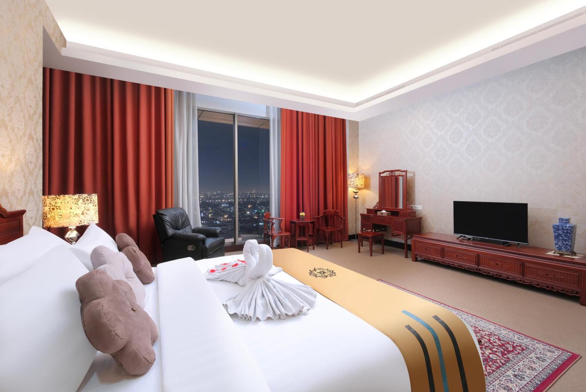 Merlynn Park Hotel Джакарта Екстериор снимка