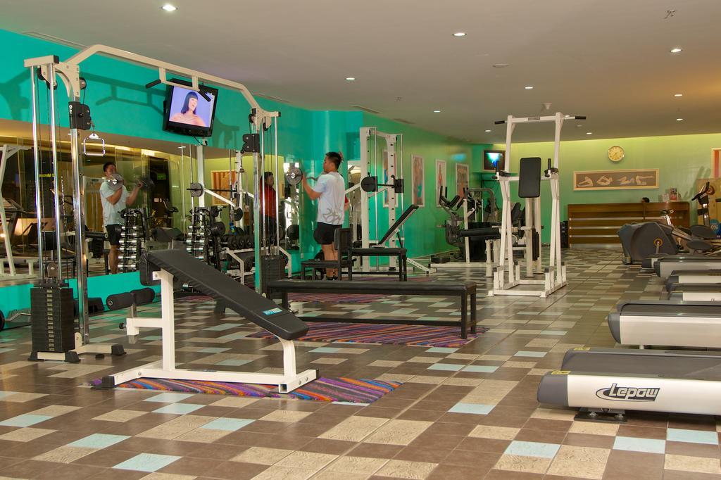 Merlynn Park Hotel Джакарта Екстериор снимка